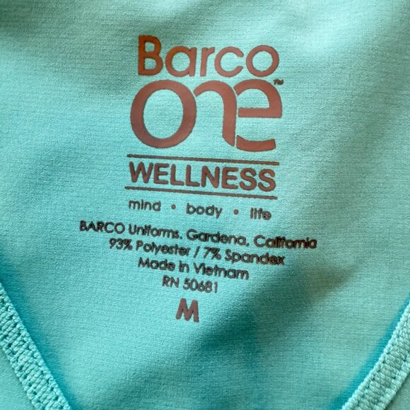 Barco One Wellness Womens Scrub Top Medium Aqua Blue Crossover V-Neck Short Slee - Picture 4 of 8